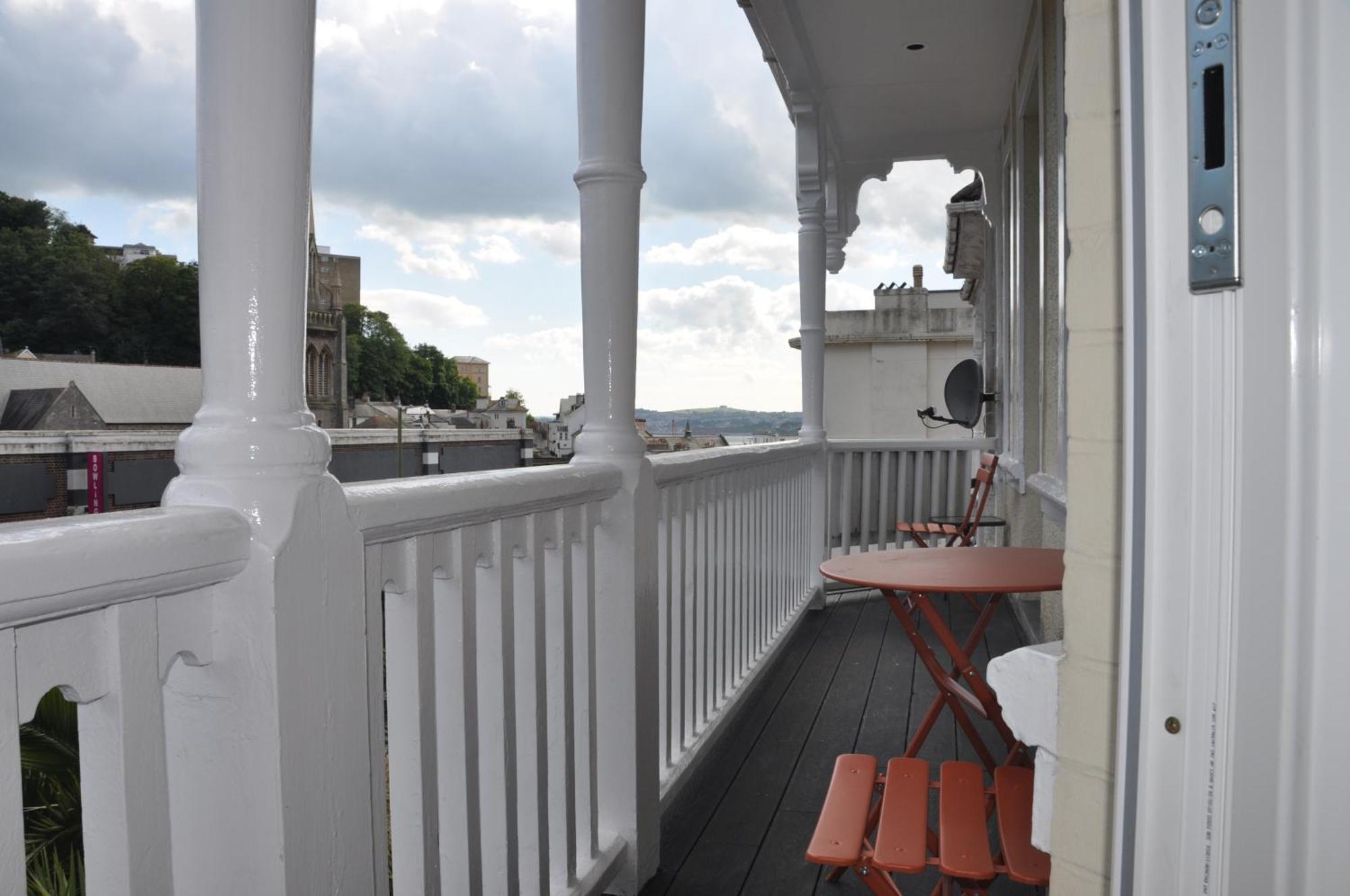 Hotel Peppers Торки Экстерьер фото