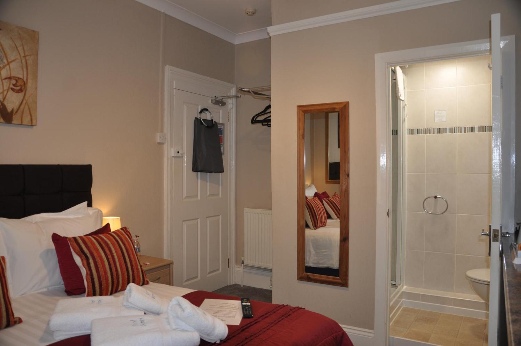 Hotel Peppers Торки Экстерьер фото